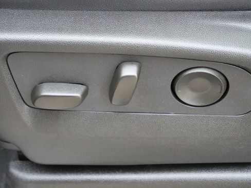 Used 2023 Chevrolet Tahoe LT image 37