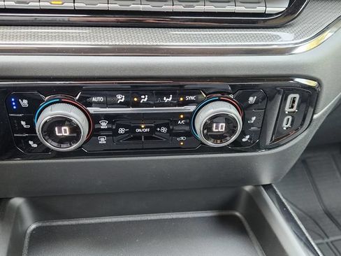 New 2026 Chevrolet Silverado 2500 ZR2 AWD/4WD image 21