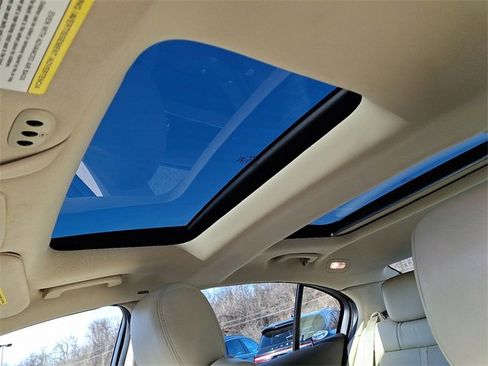 Used 2013 Lincoln MKS AWD image 14