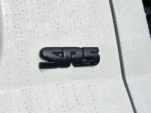 Used 2019 Toyota Tundra SR5 image 9