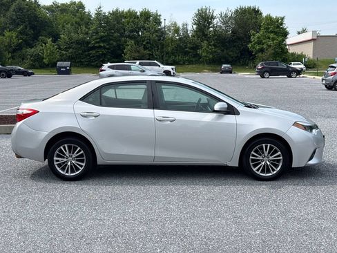 Used 2014 Toyota Corolla LE FWD image 9