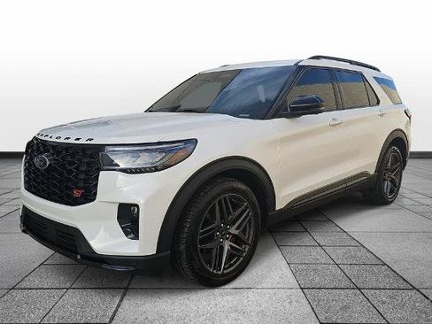 Certified 2025 Ford Explorer ST AWD/4WD image 1