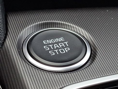 New 2026 Kia Sportage EX w/ EX Panorama Roof Package image 17