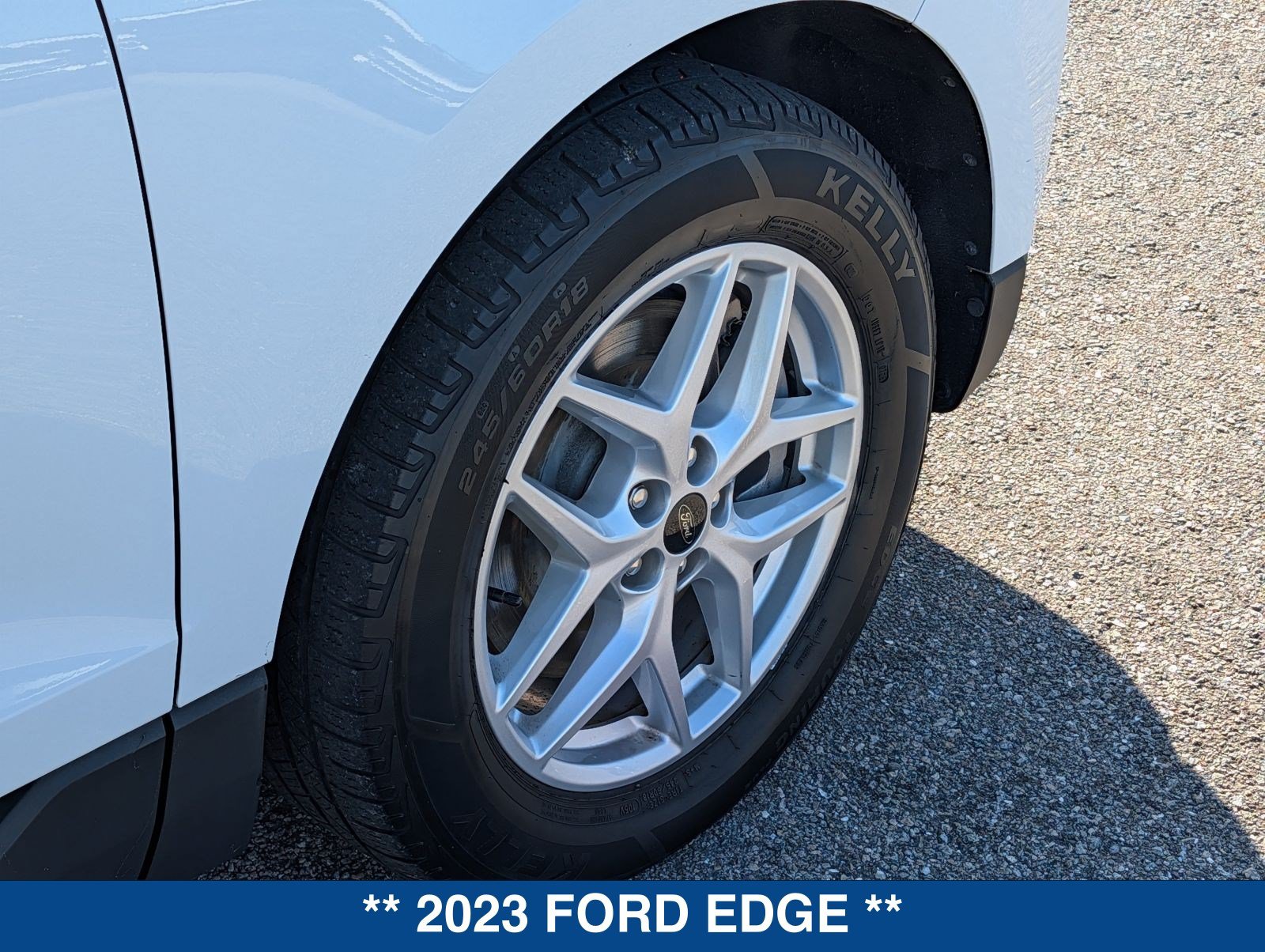Used 2023 Ford Edge SEL AWD/4WD image 13