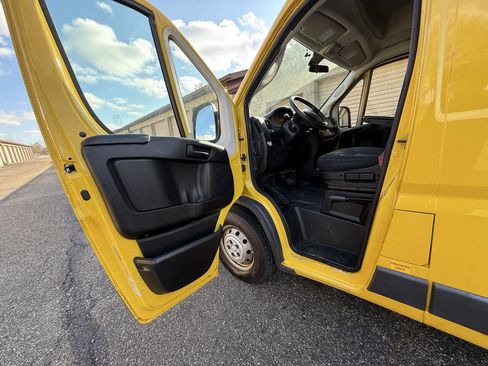 Used 2018 RAM ProMaster 2500 image 22