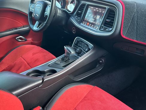 Used 2018 Dodge Challenger R/T Scat Pack w/ Leather Interior Group image 15