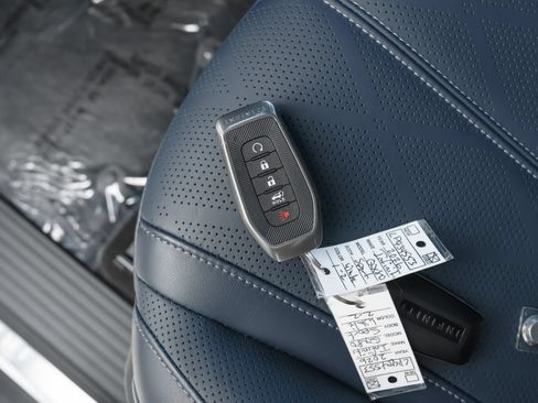 Certified 2026 INFINITI QX80 4WD image 45