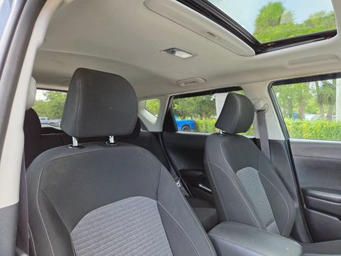 Used 2021 Kia Soul EX FWD image 16