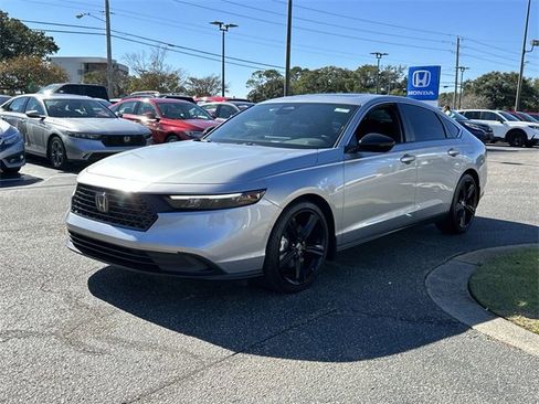 Used 2024 Honda Accord Sport image 8