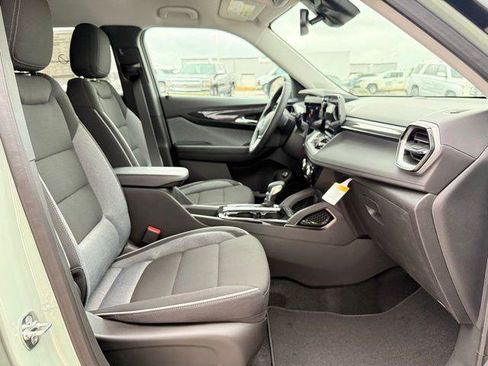 New 2026 Chevrolet TrailBlazer LT FWD image 3