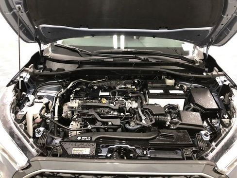 Used 2023 Toyota Corolla Cross XLE w/ Convenience Package image 24