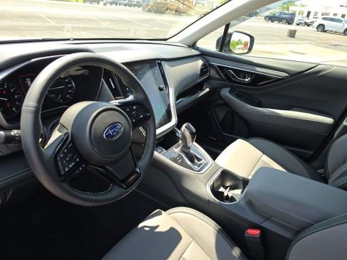 Used 2025 Subaru Outback Onyx Edition AWD/4WD image 11