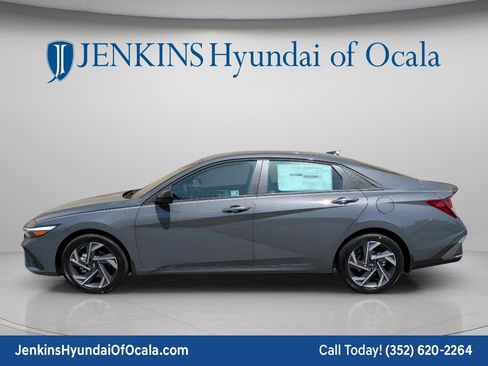 New 2026 Hyundai Elantra Sport FWD image 7