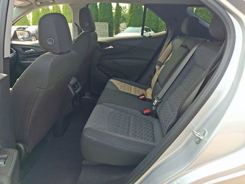 Used 2022 Chevrolet Equinox LT FWD image 10