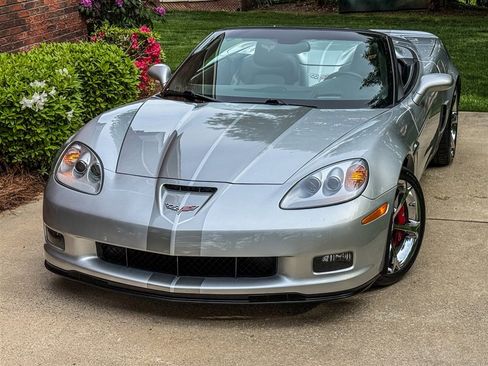 Used 2013 Chevrolet Corvette Grand Sport w/ 3LT Preferred Equipment Group RWD image 12