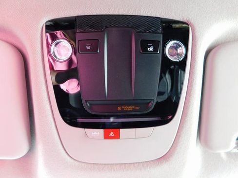 Used 2025 Kia Seltos X-Line image 24