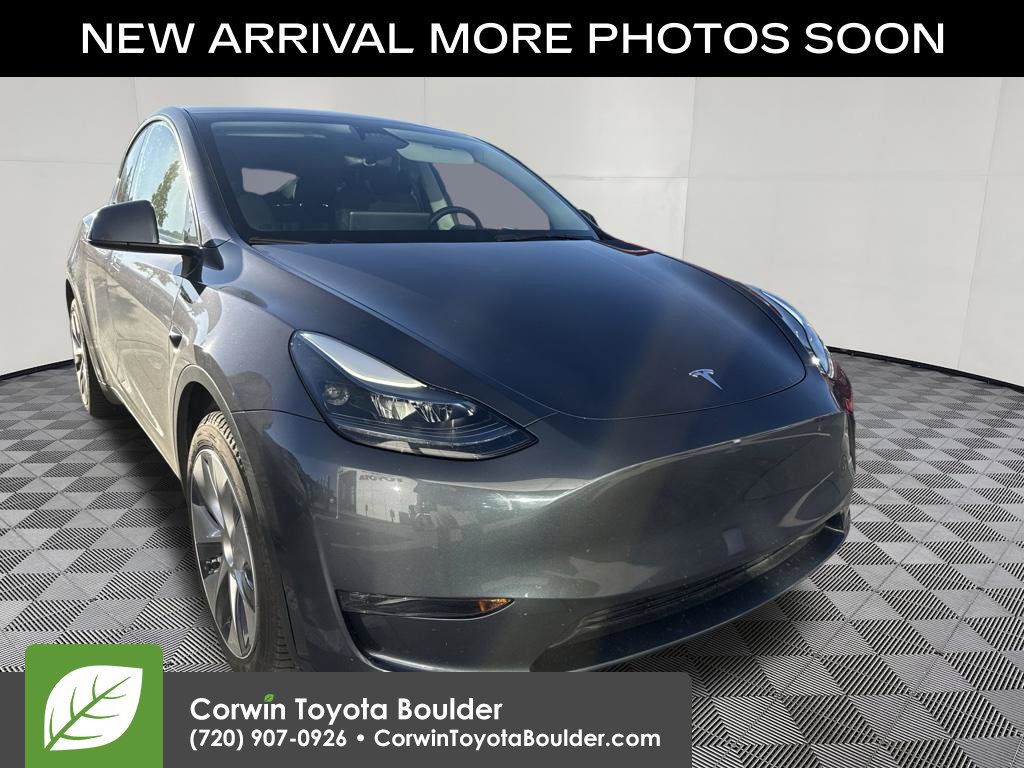 Used 2023 Tesla Model Y Long Range AWD/4WD image 1