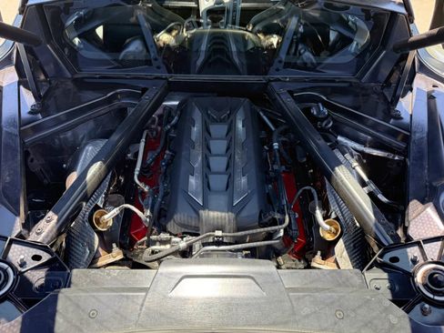 Used 2024 Chevrolet Corvette Stingray Coupe RWD image 11