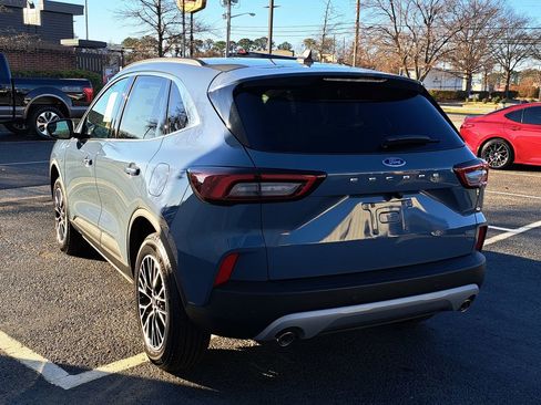 New 2026 Ford Escape Base image 4