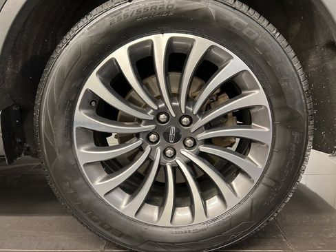 Used 2020 Lincoln Aviator Reserve w/ Elements Package Plus image 7