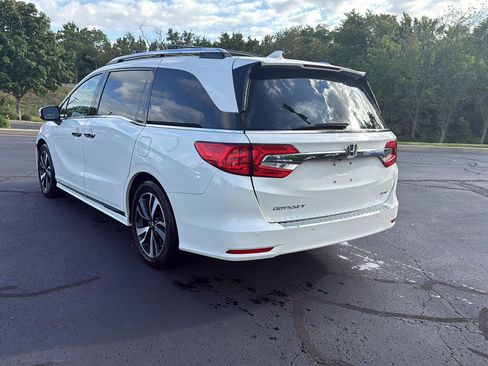 Used 2019 Honda Odyssey Elite image 3