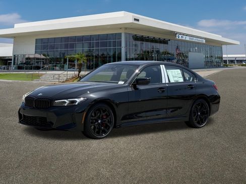 New 2026 BMW 330i Sedan RWD image 5