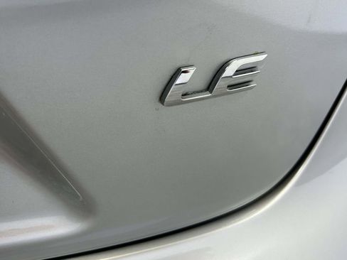 Used 2024 Toyota Corolla LE FWD image 11