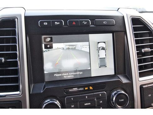 Used 2018 Ford F250 Lariat w/ Lariat Ultimate Package AWD/4WD image 28