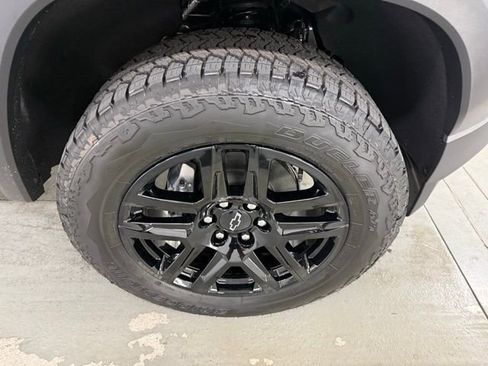 New 2025 Chevrolet Colorado Trail Boss w/ Midnight Edition image 4