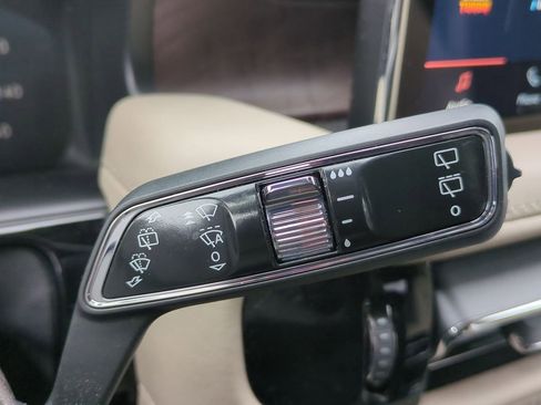 Used 2022 Lincoln Nautilus Reserve image 28