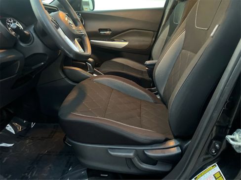 Used 2020 Nissan Kicks SV image 20