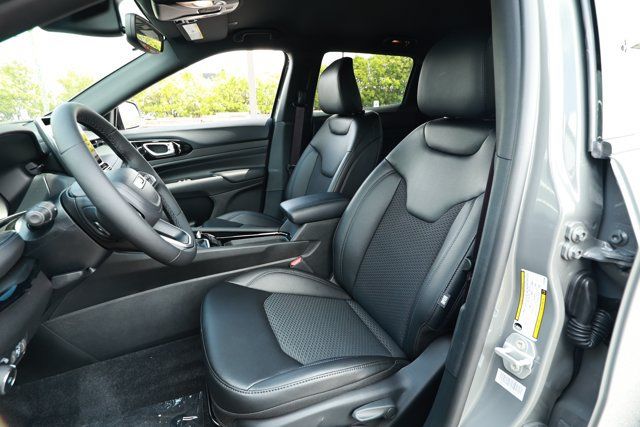 New 2026 Jeep Compass Latitude AWD/4WD image 23