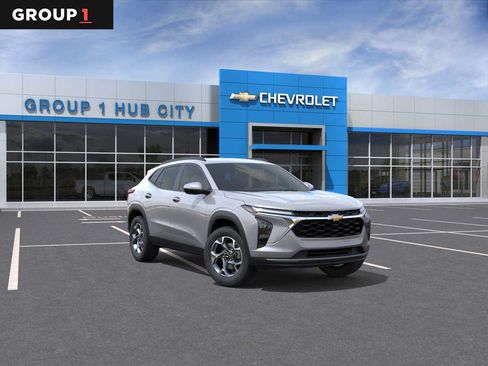 New 2026 Chevrolet Trax LT w/ LT Convenience Package FWD image 1