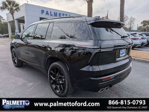 Used 2024 Chevrolet Traverse RS image 6