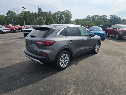 Certified 2023 Ford Escape Active AWD/4WD image 6