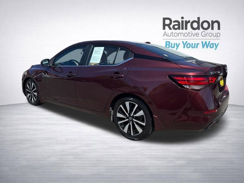 Used 2022 Nissan Sentra SV w/ SV Premium Package FWD image 5