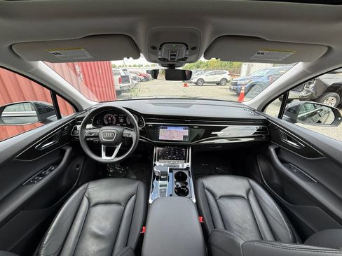 Used 2023 Audi Q7 3.0T Premium w/ Convenience Package AWD/4WD image 22