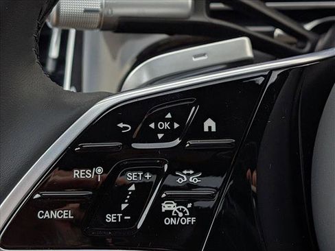 Used 2025 Mercedes-Benz S 580e 4MATIC Sedan image 15