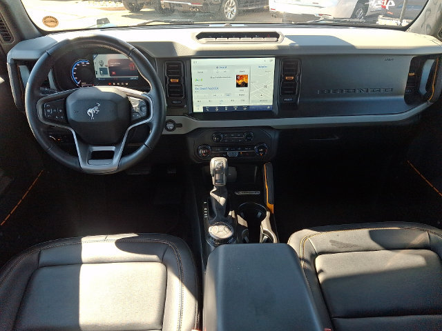 Used 2023 Ford Bronco Badlands w/ Sasquatch Package AWD/4WD image 11