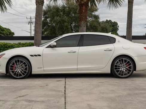 Used 2018 Maserati Quattroporte S GranSport image 5