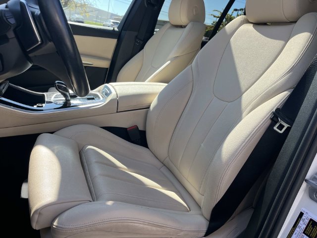 Used 2021 BMW X5 sDrive40i w/ Premium Package RWD image 35