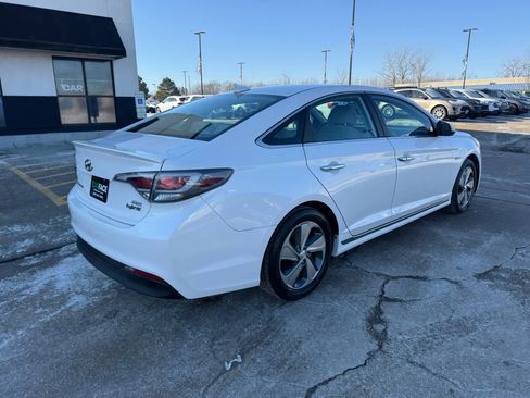 Used 2016 Hyundai Sonata Plug-In Hybrid image 15