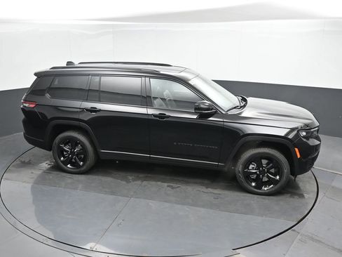 New 2025 Jeep Grand Cherokee L Limited w/ Black Appearance Package image 34