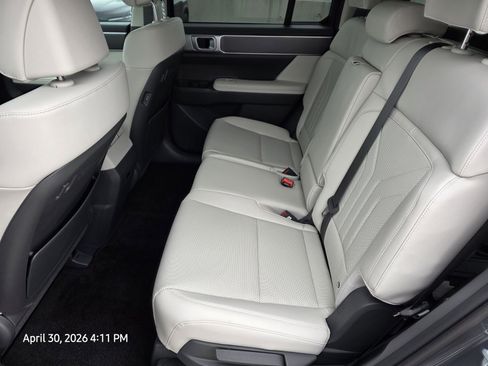 Used 2026 Hyundai Santa Fe SEL FWD image 15