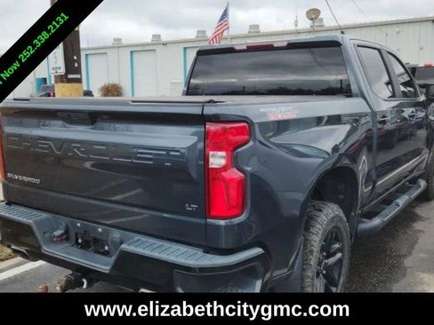 Used 2019 Chevrolet Silverado 1500 LT Trail Boss w/ Convenience Package image 2