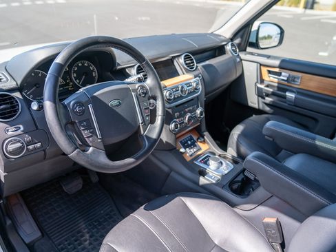 Used 2014 Land Rover LR4 HSE AWD/4WD image 4