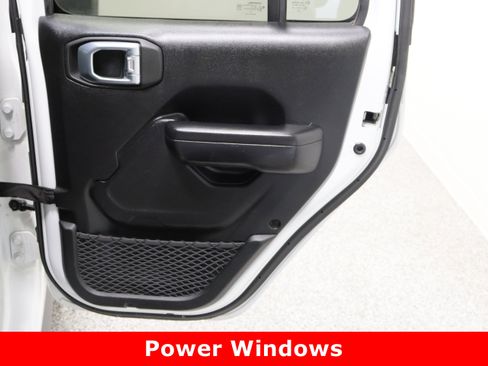 Used 2021 Jeep Wrangler Unlimited Sport image 33