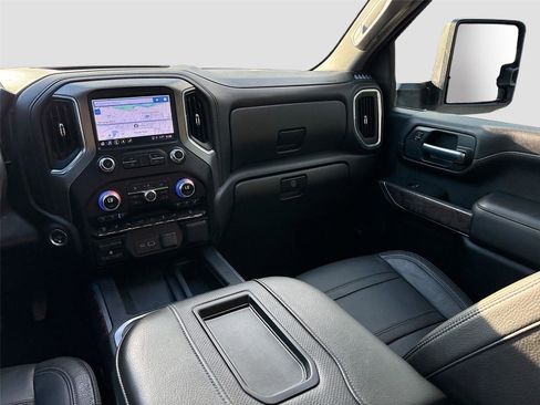 Used 2021 GMC Sierra 3500 Denali w/ Denali Ultimate Package image 27