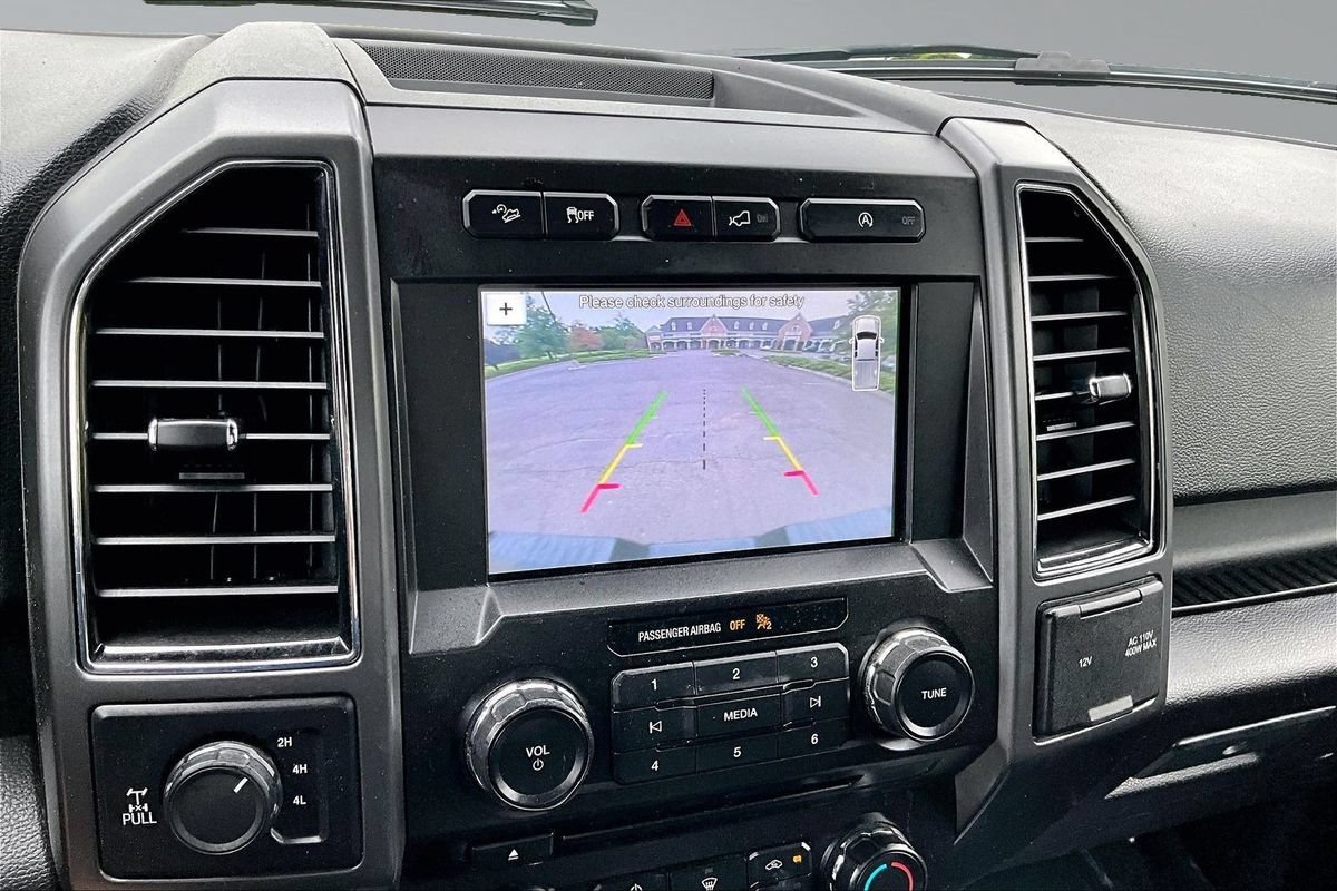 Used 2018 Ford F150 XLT w/ Equipment Group 302A Luxury AWD/4WD image 27