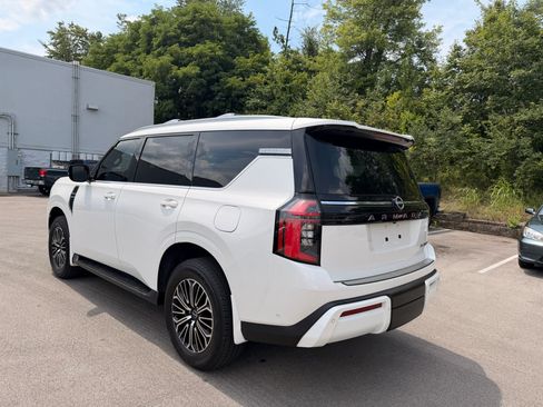 Certified 2026 Nissan Armada Platinum RWD image 5